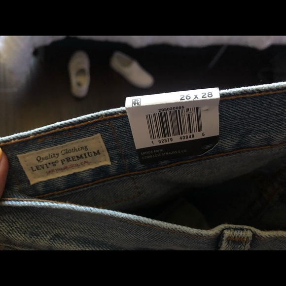 501 levis - Picture 4 of 4